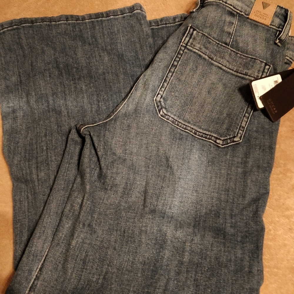 Guess Jeans - Picture 3 of 4
